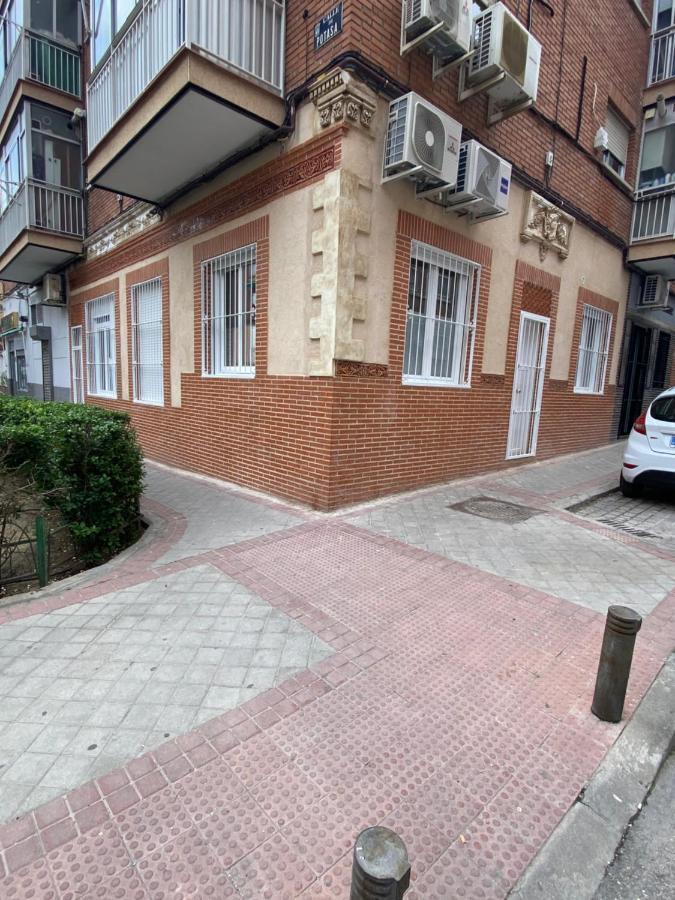 Apartamento Piramides Madrid Exterior foto